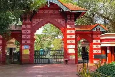 Trivandrum-Zoo-Gate